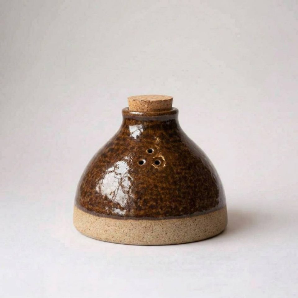 Ceramic Store Pepper Shaker - Brown
