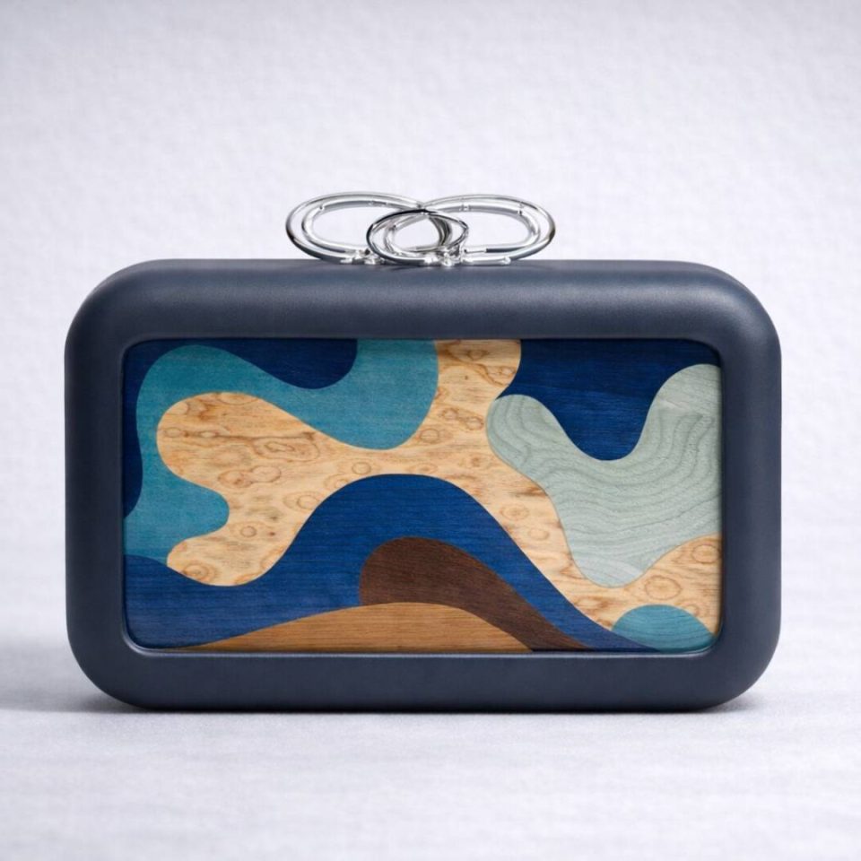 Simetr&iacute;s Organic Blue Clutch